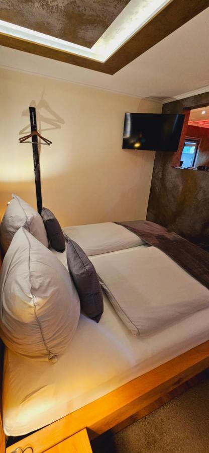 Exkl. Romantisches Sm Apartment Secret Desire Gifhorn Bagian luar foto