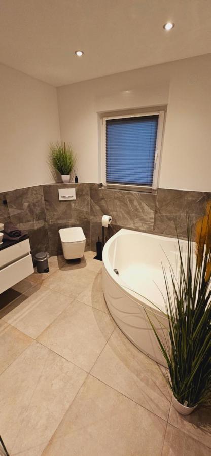 Exkl. Romantisches Sm Apartment Secret Desire Gifhorn Bagian luar foto